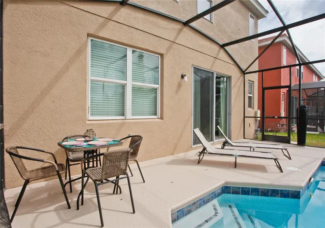 Photo 4 of House for sale at 940 Las Fuentes Dr, Kissimmee, FL 34746 | MLS# S5157549 | Listing updated on 2026-09-15