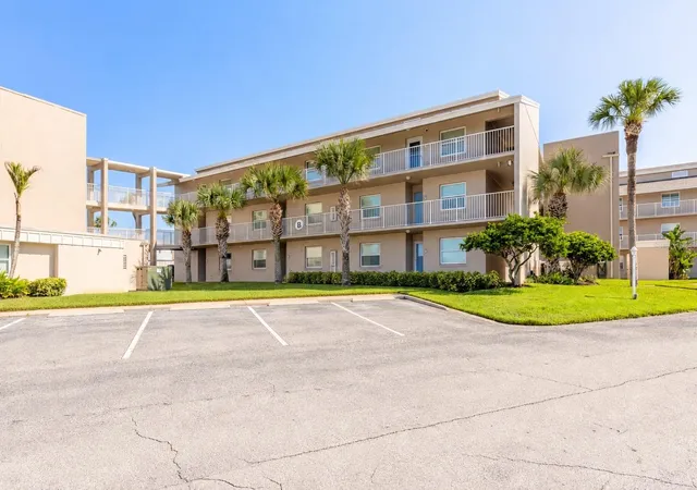 Photo 2 of Condo for sale at 4801 Saxon Dr #B-312, New Smyrna Beach, FL 32169 | MLS# NS1089252 | Listing updated on 2026-09-26