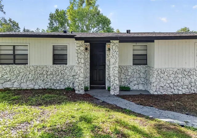 Photo 2 of Single family home for sale at 10810 Genevieve St, Orlando, FL 32825 | MLS# O6441703 | Listing updated on 2026-09-16