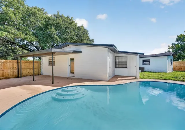 Photo 3 of Single family home for sale at 10810 Genevieve St, Orlando, FL 32825 | MLS# O6441703 | Listing updated on 2026-09-16