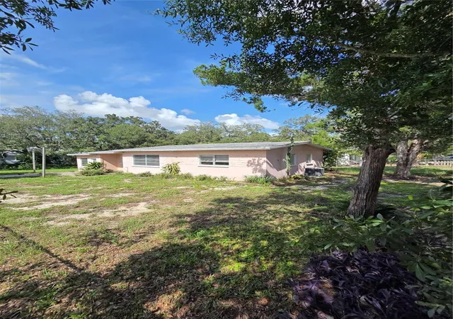 Photo 1 of Single family home for sale at 350 N Levis Ave, Tarpon Springs, FL 34689 | MLS# TB8548521 | Listing updated on 2026-09-20