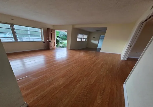 Photo 3 of Single family home for sale at 350 N Levis Ave, Tarpon Springs, FL 34689 | MLS# TB8548521 | Listing updated on 2026-09-20