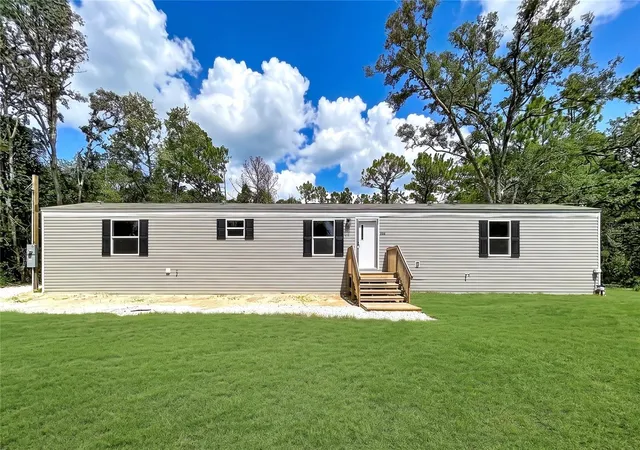 Photo 2 of Manufactured home for sale at 549 W Kuhns Ln, Lecanto, FL 34461 | MLS# OM732252 | Listing updated on 2026-09-20