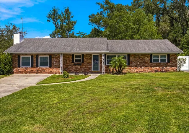 Single family home for sale at 3807 SE 8th Street, OCALA, FL 34471 | MLS# OM732255