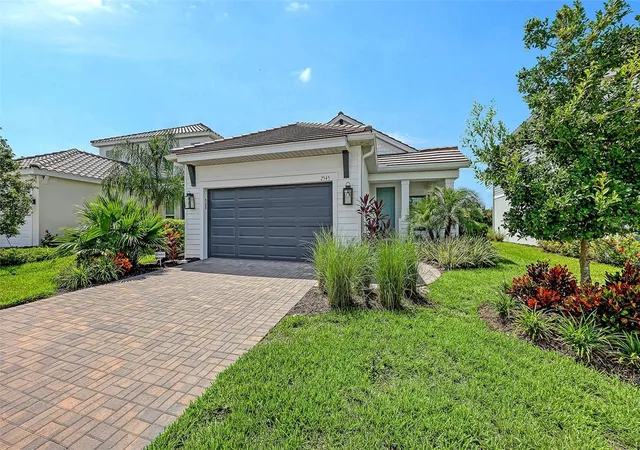 Photo 1 of Single family home for sale at 2545 Star Apple Way, Sarasota, FL 34240 | MLS# A4706042 | Listing updated on 2026-09-15