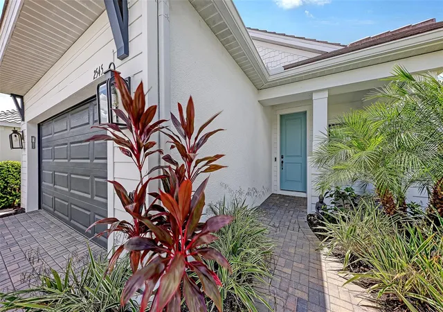 Photo 3 of Single family home for sale at 2545 Star Apple Way, Sarasota, FL 34240 | MLS# A4706042 | Listing updated on 2026-09-15