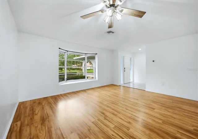 Photo 3 of Single family home for sale at 125 Mimosa Dr, Sarasota, FL 34232 | MLS# A4706043 | Listing updated on 2026-09-16
