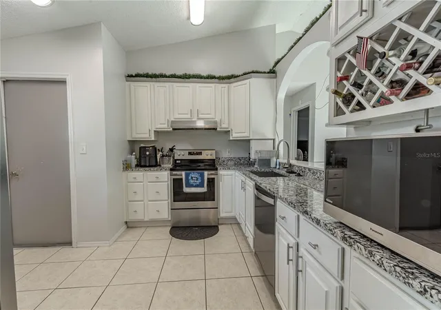 Photo 3 of Single family home for sale at 108 Sugar Maple Ct, Sanford, FL 32773 | MLS# O6441729 | Listing updated on 2026-09-22