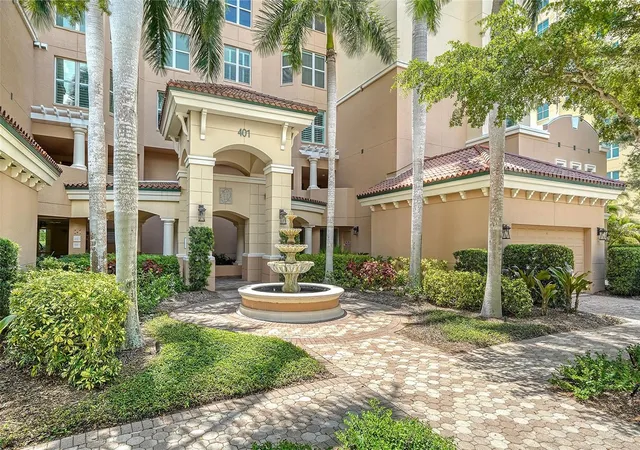 Photo 3 of Sale Pending at 401 N Point Rd #303, Osprey, FL 34229 | MLS# A4706051 | Listing updated on 2026-09-21
