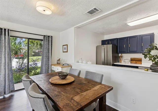 Photo 2 of Townhouse for sale at 445 Cottonwood Dr, Altamonte Springs, FL 32714 | MLS# O6441734 | Listing updated on 2026-10-06