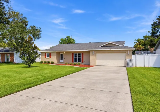 Photo 1 of Single family home for sale at 104 Mitchell Dr, Brandon, FL 33511 | MLS# TB8548558 | Listing updated on 2026-10-20