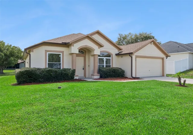 Photo 2 of Single family home for sale at 3025 Fayson Cir, Deltona, FL 32738 | MLS# TB8548559 | Listing updated on 2026-10-01