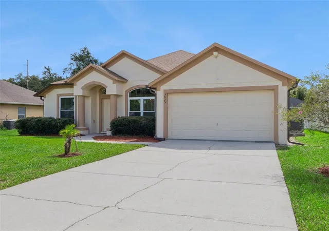 Photo 4 of Single family home for sale at 3025 Fayson Cir, Deltona, FL 32738 | MLS# TB8548559 | Listing updated on 2026-10-01