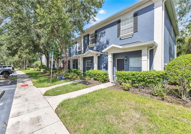 Photo 2 of Condo for sale at 3423 Wilshire Way Rd #27, Orlando, FL 32829 | MLS# O6441767 | Listing updated on 2026-09-25