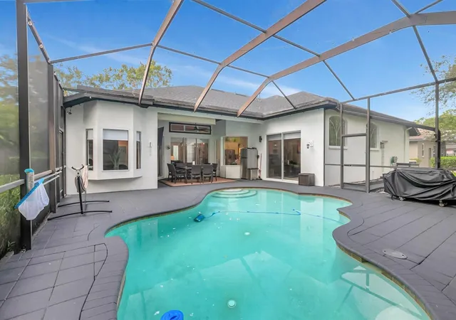 Photo 3 of Single family home for sale at 808 River Hammock Blvd, Brandon, FL 33511 | MLS# TB8548568 | Listing updated on 2026-10-02