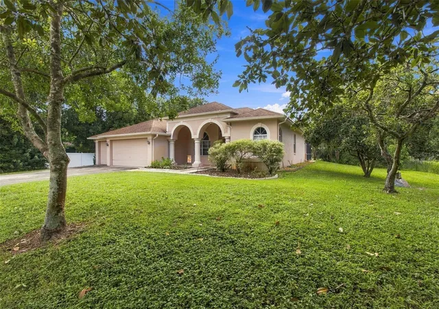 Photo 3 of Single family home for sale at 22420 Shoreside Dr, Land O Lakes, FL 34639 | MLS# TB8548572 | Listing updated on 2026-09-26