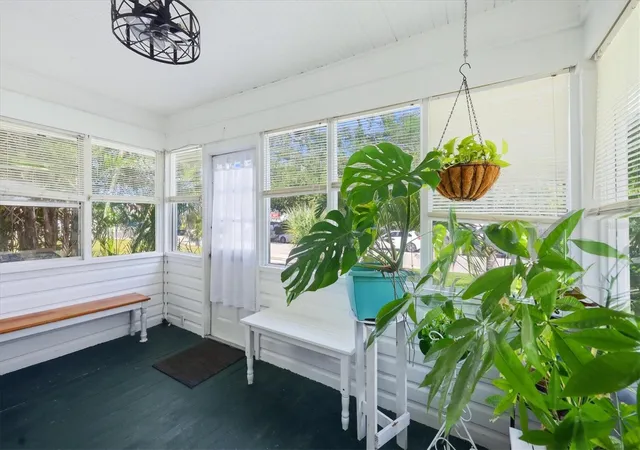 Photo 4 of Single family home for sale at 1309 13th Avenue W, Bradenton, FL 34205 | MLS# A4706066 | Listing updated on 2026-09-21