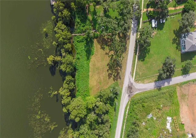 Photo 4 of Land for sale at 11702 Thonotosassa Rd, Thonotosassa, FL 33592 | MLS# TB8548575 | Listing updated on 2026-09-15
