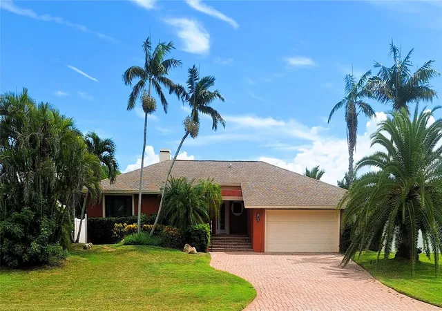 Photo 1 of Single family home for sale at 267 Monte Cristo Blvd, Saint Petersburg, FL 33715 | MLS# TB8548578 | Listing updated on 2026-10-10