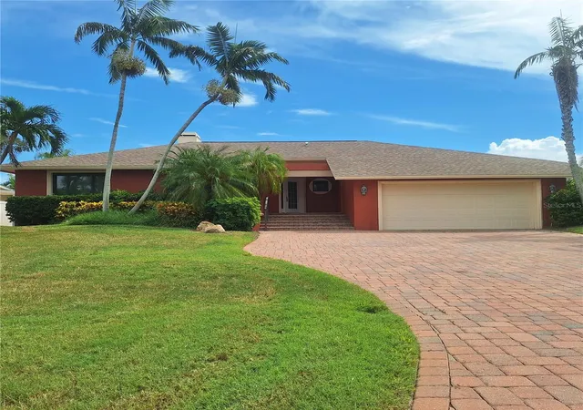 Photo 2 of Single family home for sale at 267 Monte Cristo Blvd, Saint Petersburg, FL 33715 | MLS# TB8548578 | Listing updated on 2026-10-10