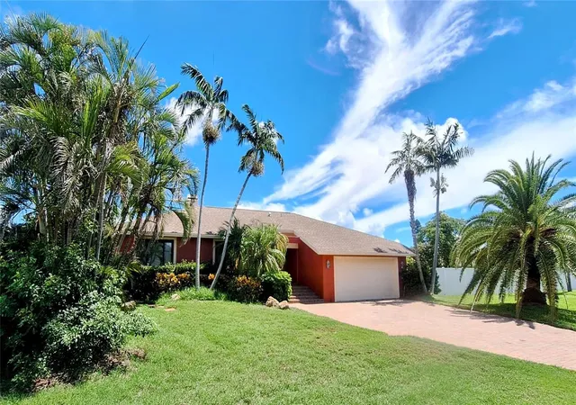 Photo 3 of Single family home for sale at 267 Monte Cristo Blvd, Saint Petersburg, FL 33715 | MLS# TB8548578 | Listing updated on 2026-10-10