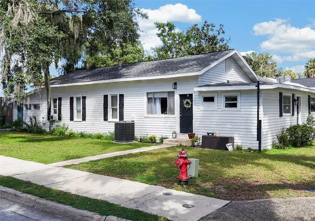 Photo 1 of Multi family home for sale at 325 S 2nd Street, Leesburg, FL 34748 | MLS# S5157560 | Listing updated on 2026-10-06