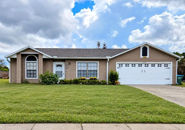 Single family home for sale at 2581 Albury Ave, DELTONA, FL 32738 | MLS# R4911996