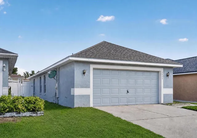 Photo 2 of Single family home for sale at 2421 Ruddenstone Way, Kissimmee, FL 34744 | MLS# S5157562 | Listing updated on 2026-10-07