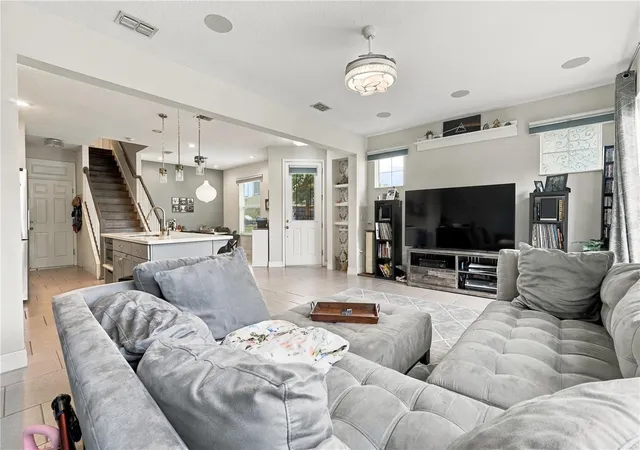 Photo 4 of Townhouse for sale at 3500 Brighton Park Cir, Orlando, FL 32812 | MLS# O6441784 | Listing updated on 2026-09-17