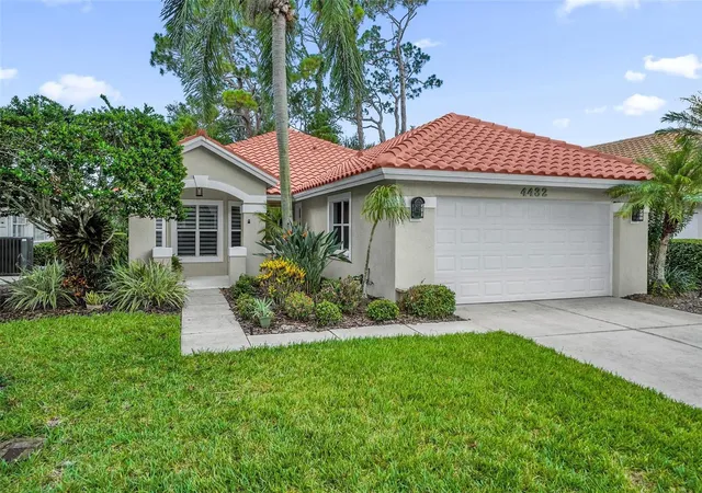 Photo 2 of Single family home for sale at 4432 Deer Trl Blvd, Sarasota, FL 34238 | MLS# S5157563 | Listing updated on 2026-09-15