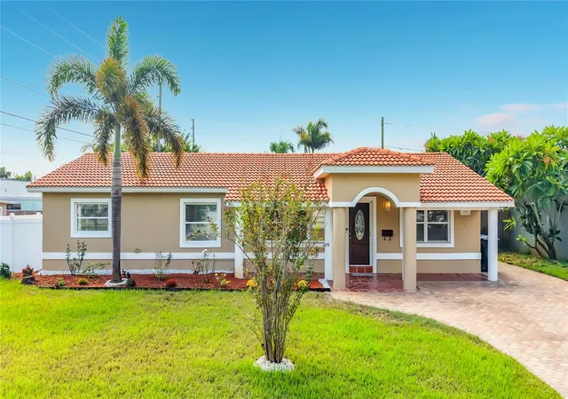 Photo 3 of Single family home for sale at 6414 24th Avenue N, Saint Petersburg, FL 33710 | MLS# TB8548599 | Listing updated on 2026-10-17