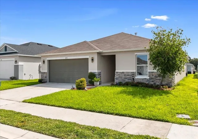 Photo 2 of Single family home for sale at 1409 Mattie Pointe Ln, Auburndale, FL 33823 | MLS# S5157564 | Listing updated on 2026-09-18