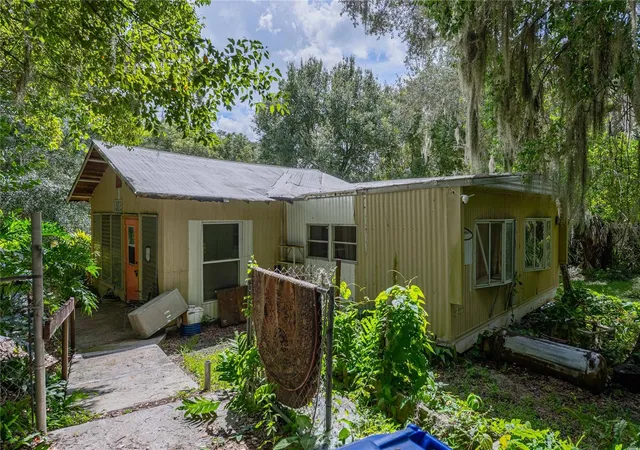 Photo 1 of Manufactured home for sale at 3312 Lynn Dr, Lakeland, FL 33805 | MLS# TB8548600 | Listing updated on 2026-10-02