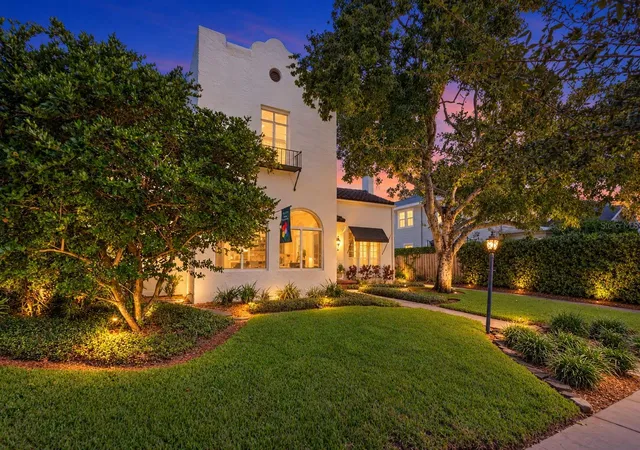 Photo 1 of Single family home for sale at 415 20th Avenue NE, Saint Petersburg, FL 33704 | MLS# TB8548605 | Listing updated on 2026-10-06
