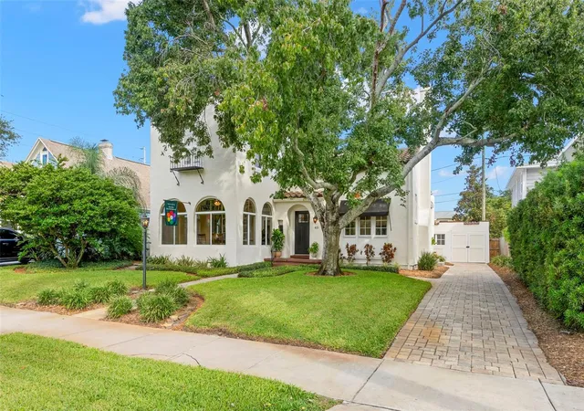 Photo 2 of Single family home for sale at 415 20th Avenue NE, Saint Petersburg, FL 33704 | MLS# TB8548605 | Listing updated on 2026-10-06