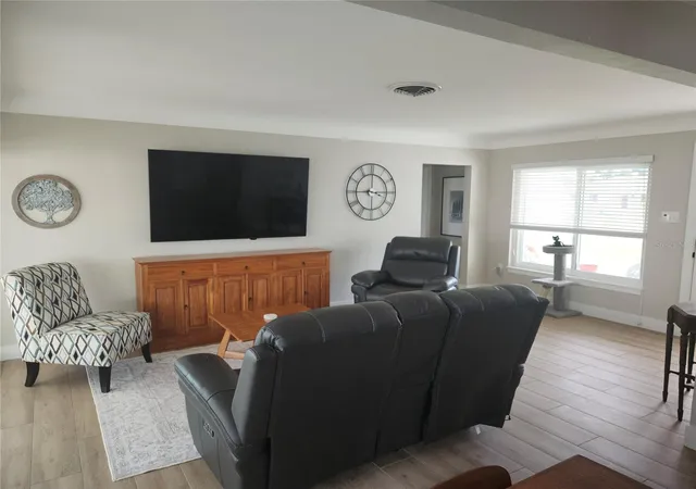 Photo 4 of Single family home for sale at 11497 63rd Avenue, Seminole, FL 33772 | MLS# TB8548609 | Listing updated on 2026-09-15