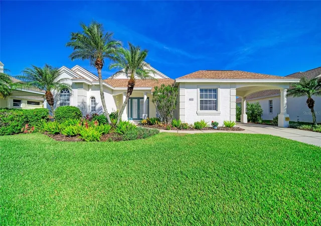 Photo 2 of Single family home for sale at 4727 Compass Dr, Bradenton, FL 34208 | MLS# A4706076 | Listing updated on 2026-09-17
