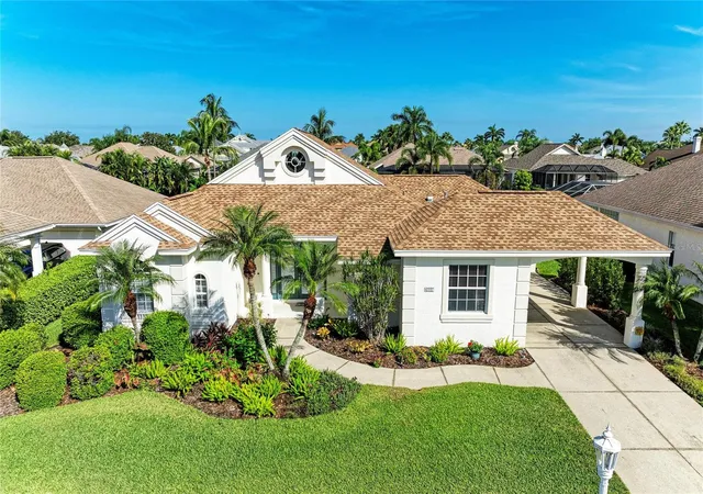 Photo 3 of Single family home for sale at 4727 Compass Dr, Bradenton, FL 34208 | MLS# A4706076 | Listing updated on 2026-09-17