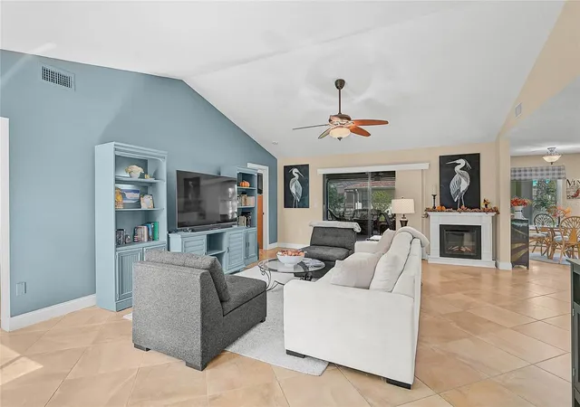 Photo 3 of Single family home for sale at 3216 Meadow Run Dr, Venice, FL 34293 | MLS# N6145766 | Listing updated on 2026-09-28