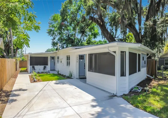 Photo 1 of Multi family home for sale at 236 Emory Pl, Orlando, FL 32804 | MLS# V4951284 | Listing updated on 2026-10-06