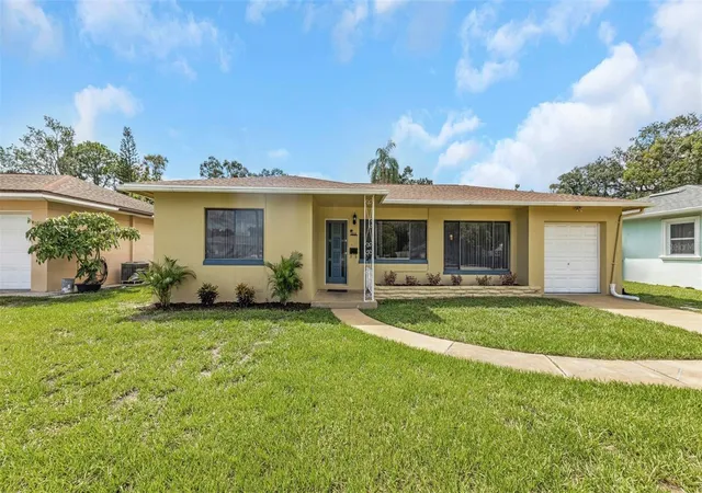 Photo 1 of Single family home for sale at 210 S Saturn Ave, Clearwater, FL 33755 | MLS# TB8548626 | Listing updated on 2026-10-20