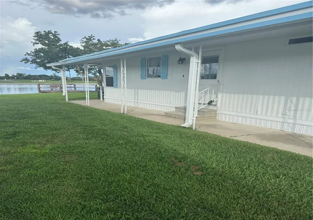 Photo 2 of Manufactured home for sale at 1401 W Highway 50 #152, Clermont, FL 34711 | MLS# O6441803 | Listing updated on 2026-09-22