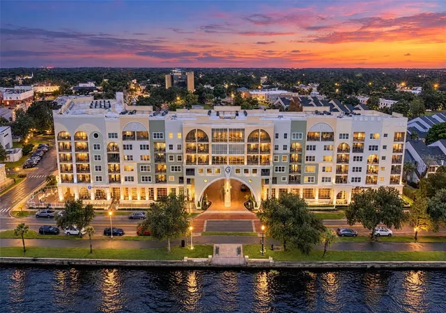 Photo 1 of Sale Pending at 225 W Seminole Blvd #201, Sanford, FL 32771 | MLS# O6441805 | Listing updated on 2026-09-25