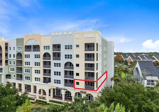 Photo 4 of Sale Pending at 225 W Seminole Blvd #201, Sanford, FL 32771 | MLS# O6441805 | Listing updated on 2026-09-25
