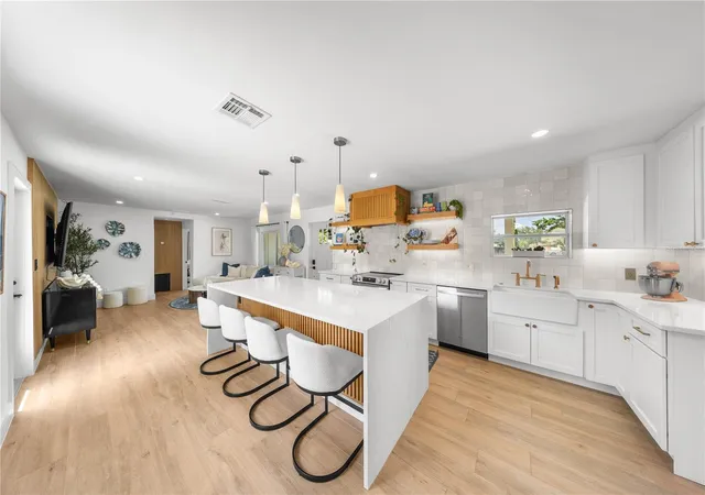 Photo 4 of Single family home for sale at 4317 1st Avenue Dr NW, Bradenton, FL 34209 | MLS# A4706084 | Listing updated on 2026-10-28