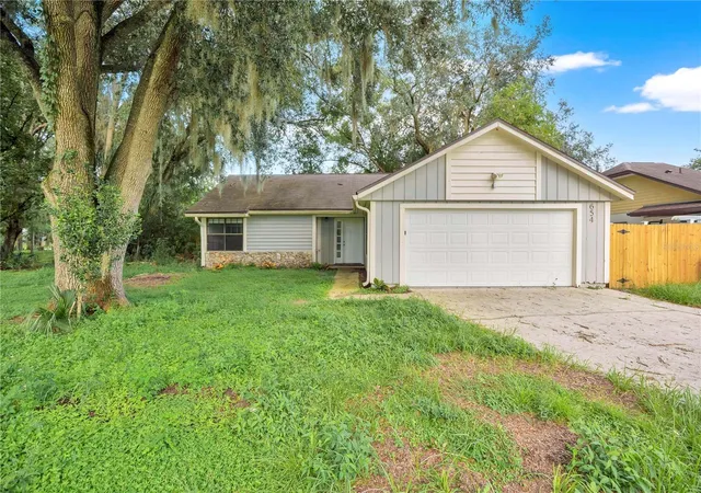 Photo 1 of Single family home for sale at 654 Cypress Ln, Winter Springs, FL 32708 | MLS# O6441810 | Listing updated on 2026-10-09