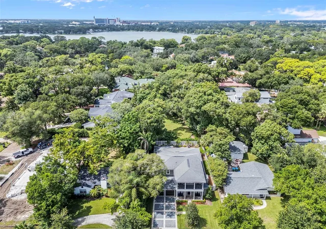 Photo 3 of Single family home for sale at 1951 Winter Park Rd, Winter Park, FL 32789 | MLS# O6441816 | Listing updated on 2026-10-11