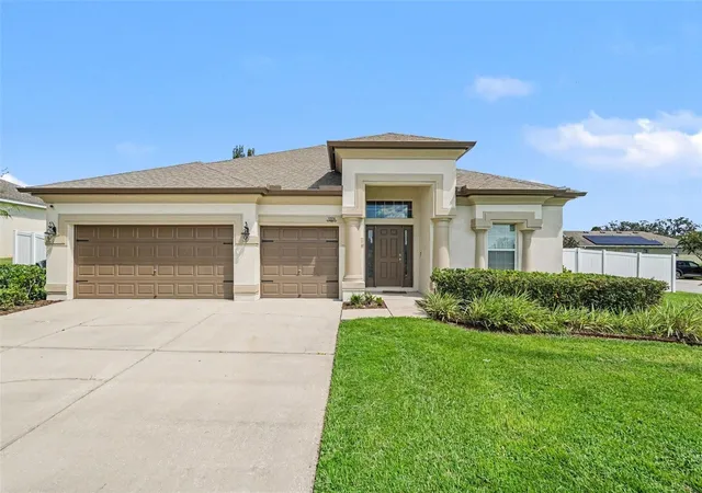 Photo 1 of Single family home for sale at 12324 Loopback Dr, San Antonio, FL 33576 | MLS# TB8548650 | Listing updated on 2026-09-26