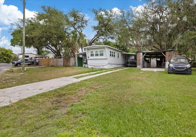 Photo 2 of Manufactured home for sale at 4115 Maywood Dr, Brandon, FL 33511 | MLS# TB8548653 | Listing updated on 2026-09-15