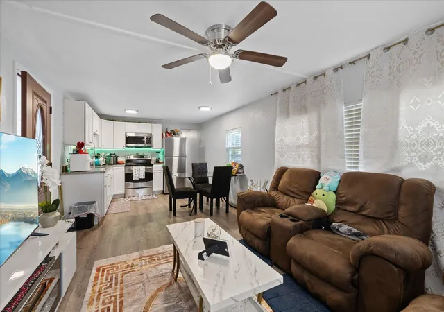 Photo 4 of Manufactured home for sale at 4115 Maywood Dr, Brandon, FL 33511 | MLS# TB8548653 | Listing updated on 2026-09-15